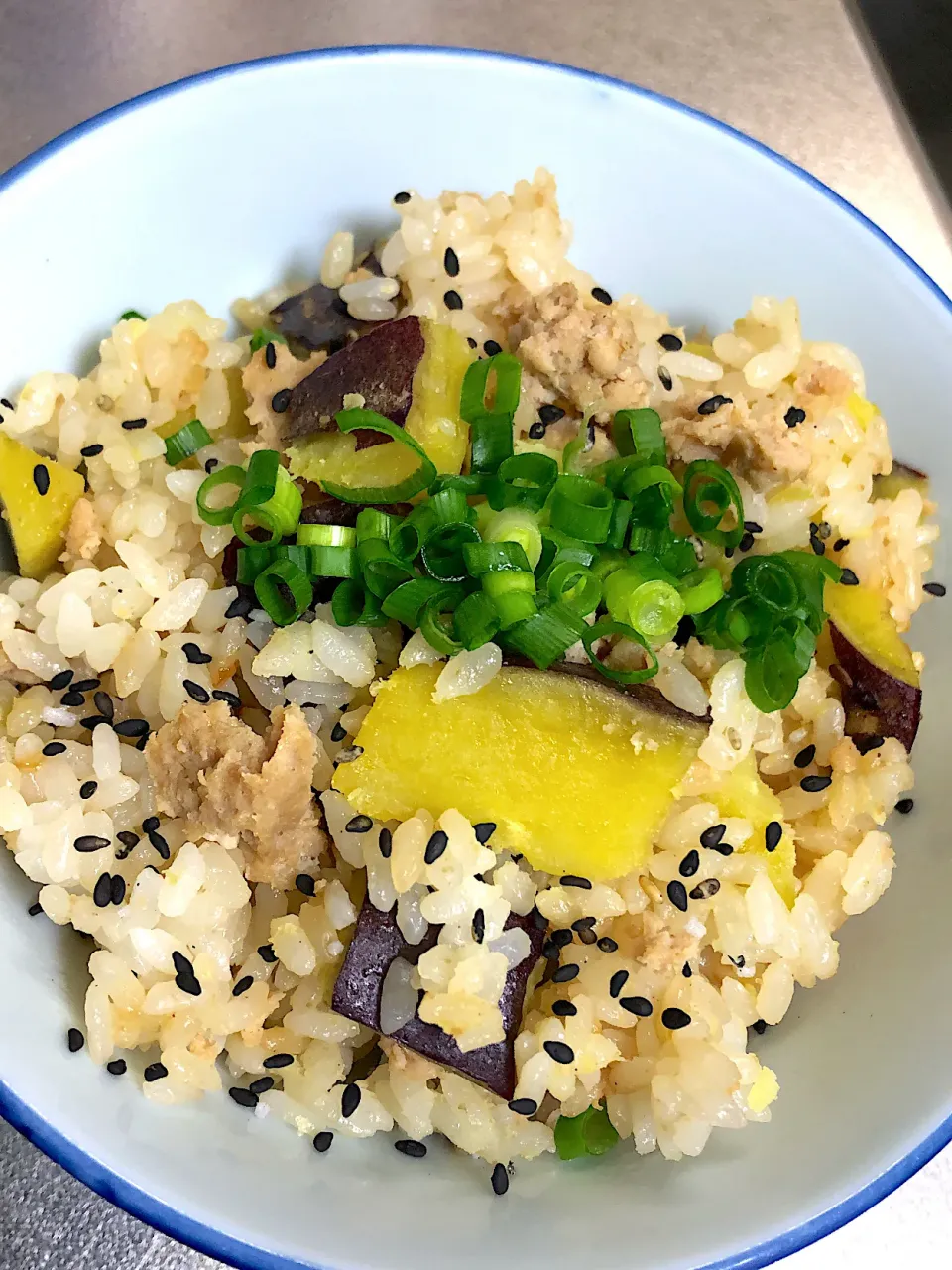 サツマイモと鶏そぼろの炊き込みご飯|^_^みやままさん