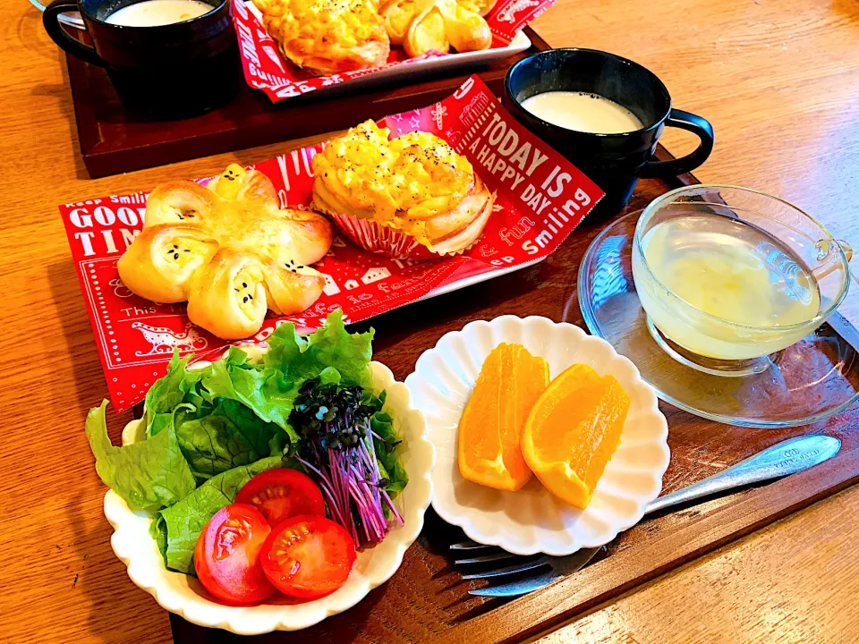 日曜日の朝ごパン🍞|いちごさん