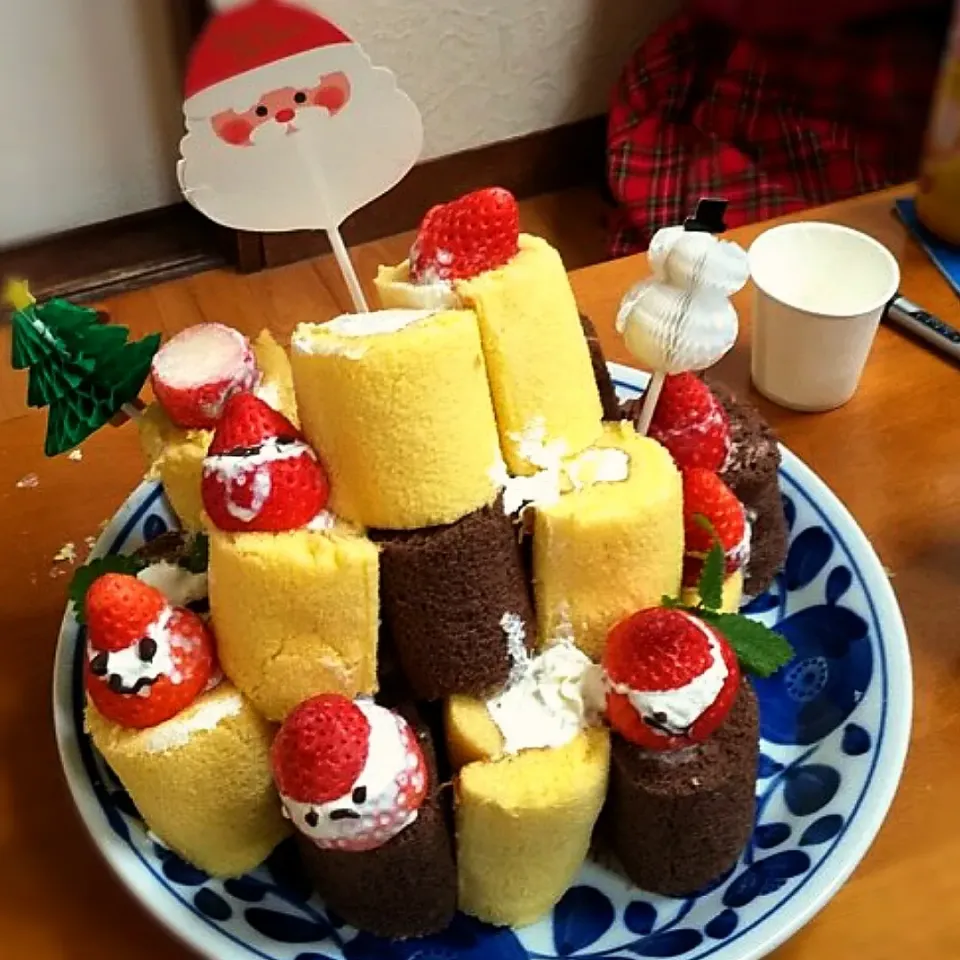 子供たちが一生懸命作ったタワーケーキ|いりごまさん