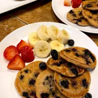 Whole wheat blueberry pancakes|奈央子さん