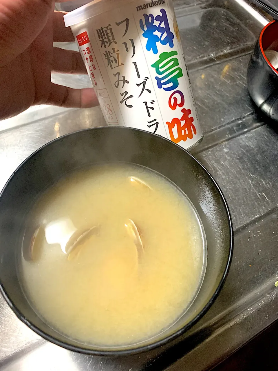 Snapdishの料理写真:あさりの味噌汁|Tedo's Kitchen Okinawaさん