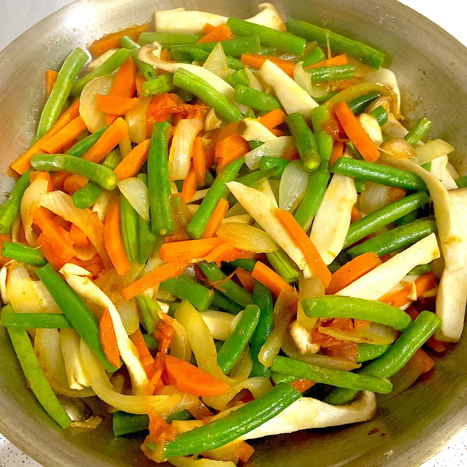 Vegetables stir fry 🥘|Food Gardenさん