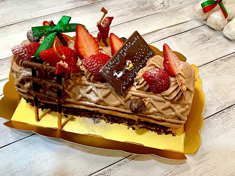 Snapdishの料理写真:クリスマスケーキ🎄|makoさん