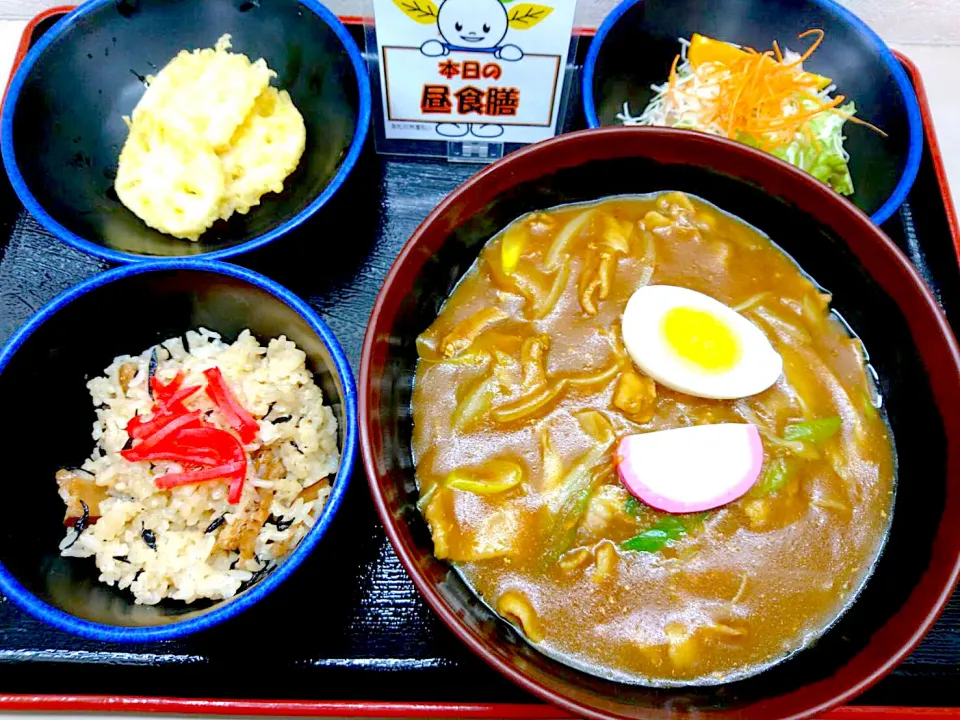 スパイシーカレーうどん＆かやくごはんセット|nyama1さん