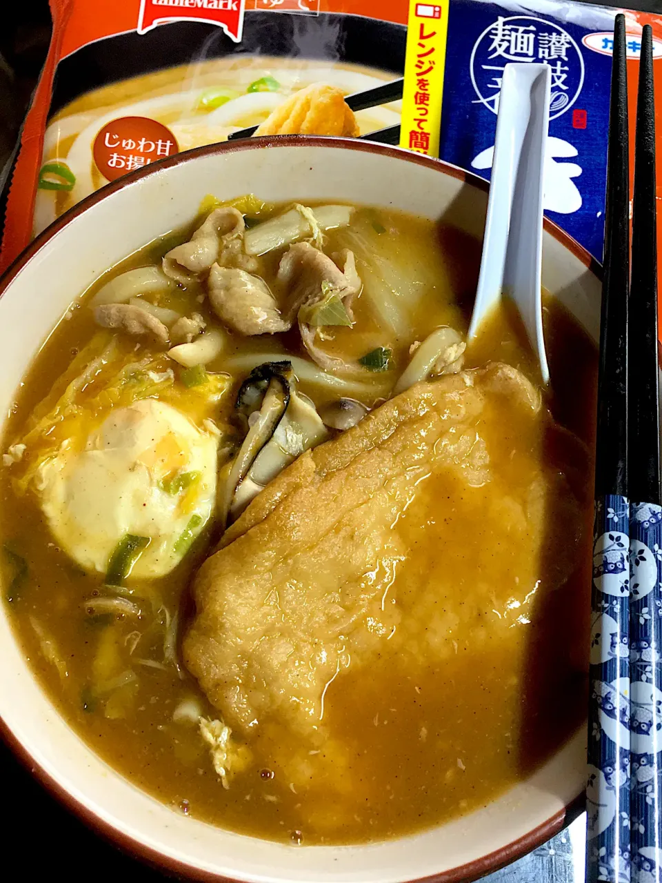 きつねカレーうどん　何でも入り|すくらんぶるえっぐさん