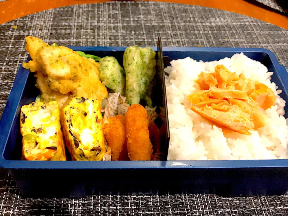 Snapdishの料理写真:のり塩ささみ揚げ弁当|とみぃさん