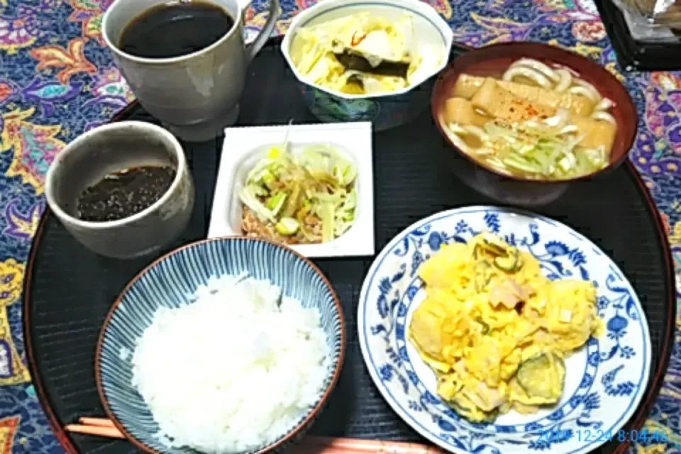 よねばーばの朝ごはん
かぼちゃサラダ
きつねうどん
納豆
白菜の浅漬け
もずく酢
ご飯、コーヒー|yoneばーばさん