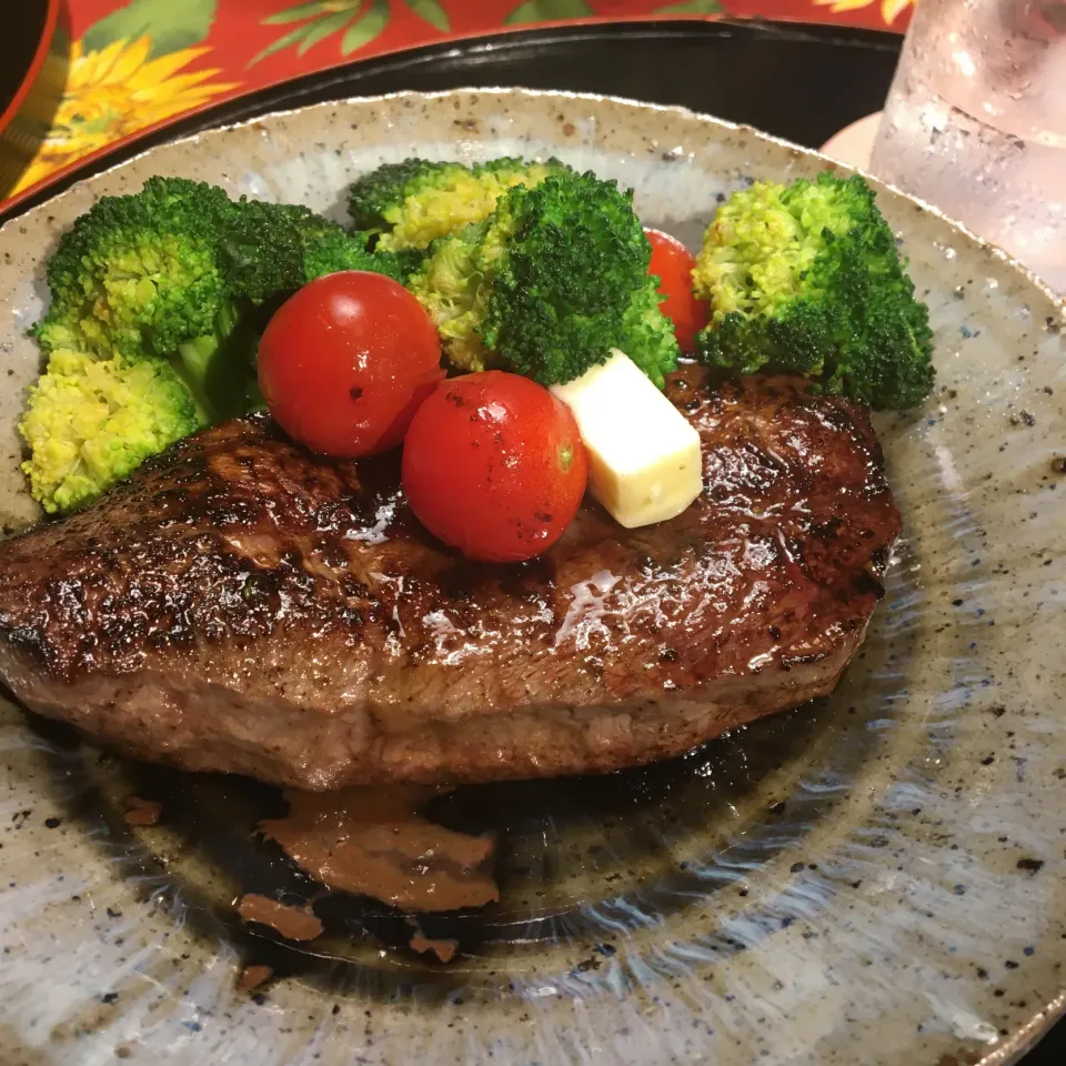 ミスジ肉のステーキ|通風じいさんと糖尿ばあさんの食卓さん