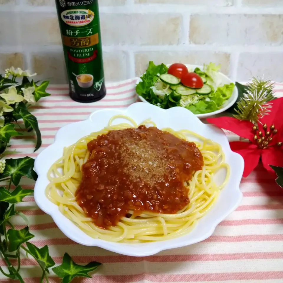 お肉たっぷりミートスパゲティ😊🍝|あみさん