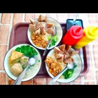 @MalikaBakso

 -Bakso Boom
 -Bakso Spesial

Yakin Gak Mau Coba Ni Min,,?? Monggo Yang Mau Mampir..  Outlet Kita Di Jln.Delima Panam Samping Masjid Al-ikhlas Ya Min.|Malika Baksoさん