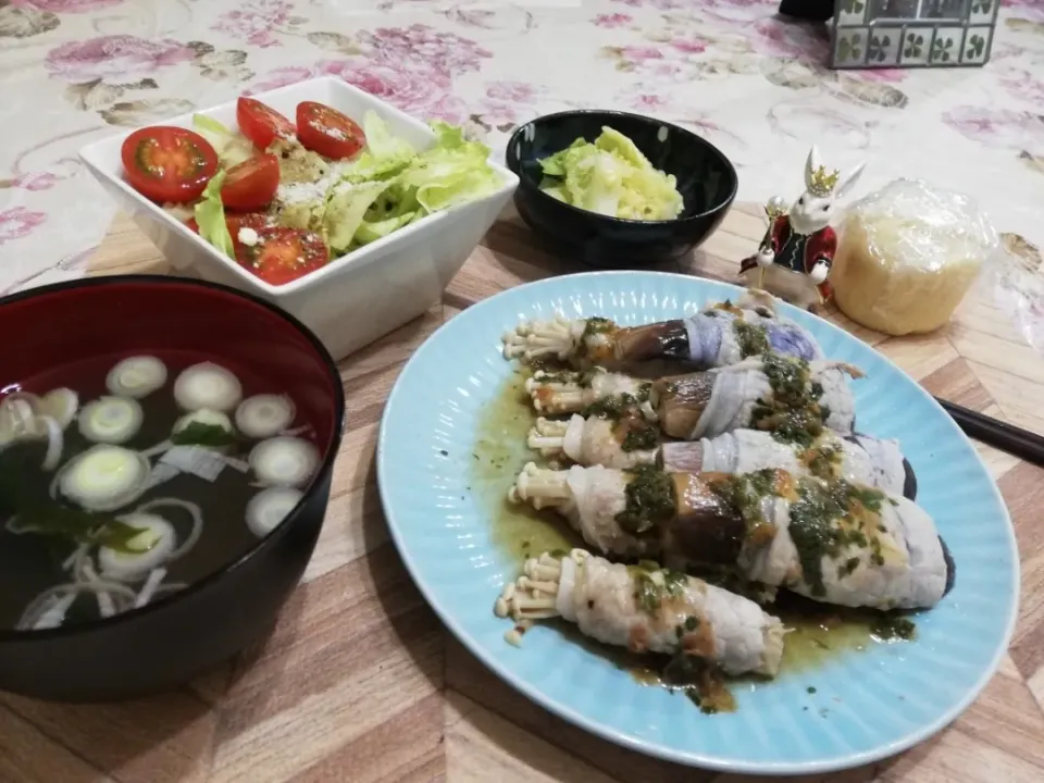 '19 12/ 25 
えのきと茄子の肉巻き梅しそだれ😋|たえさん