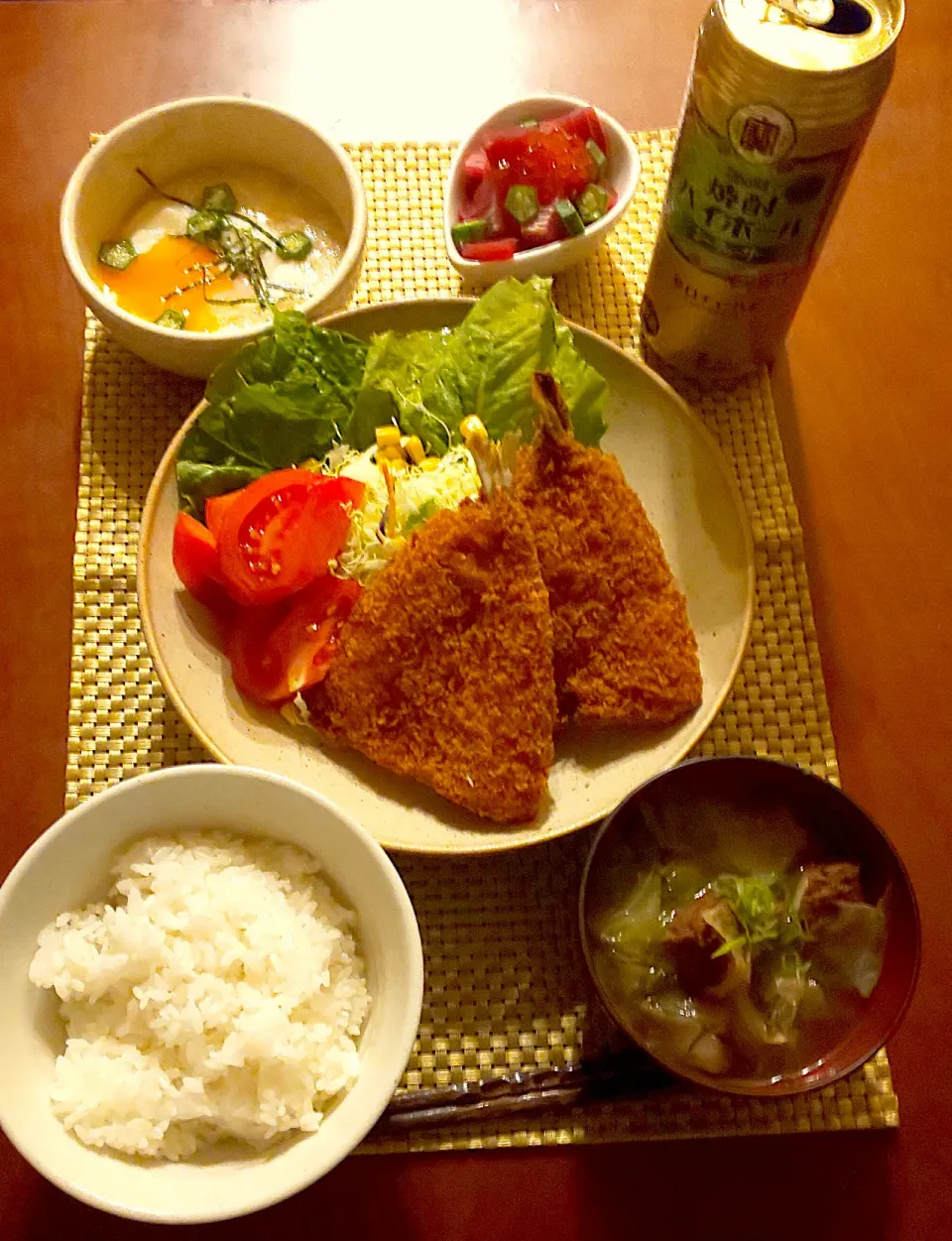 Today's Dinner🍴鮪のお刺身･山芋&温泉卵･鰺ﾌﾗｲw/ｻﾗﾀﾞ･白飯･しみしみ厚揚げとｷｬﾍﾞﾂ&生ぎばさのお味噌汁|🌈Ami🍻さん