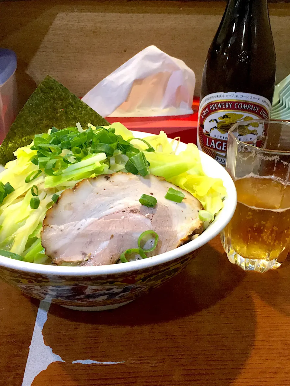 Snapdishの料理写真:夜勤明け令和元年納めの大手町ラーメンでスタミナラーメン&🍺|Tarou  Masayukiさん