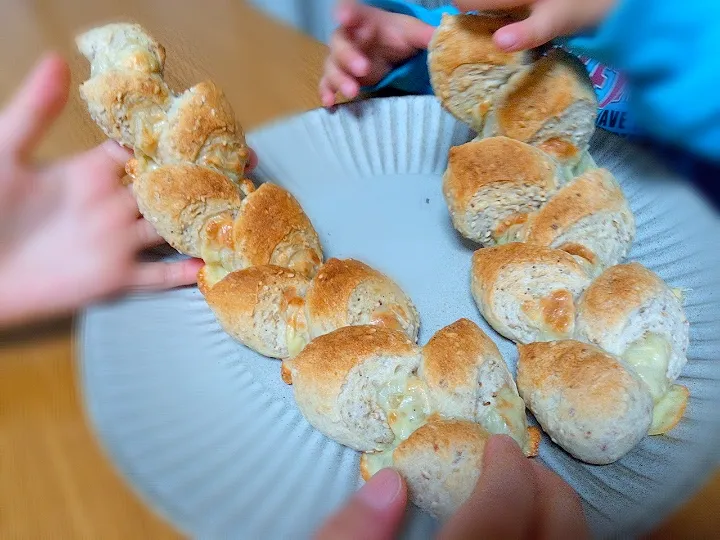 ✽白ごまチーズエピ✽|＊抹茶＊さん