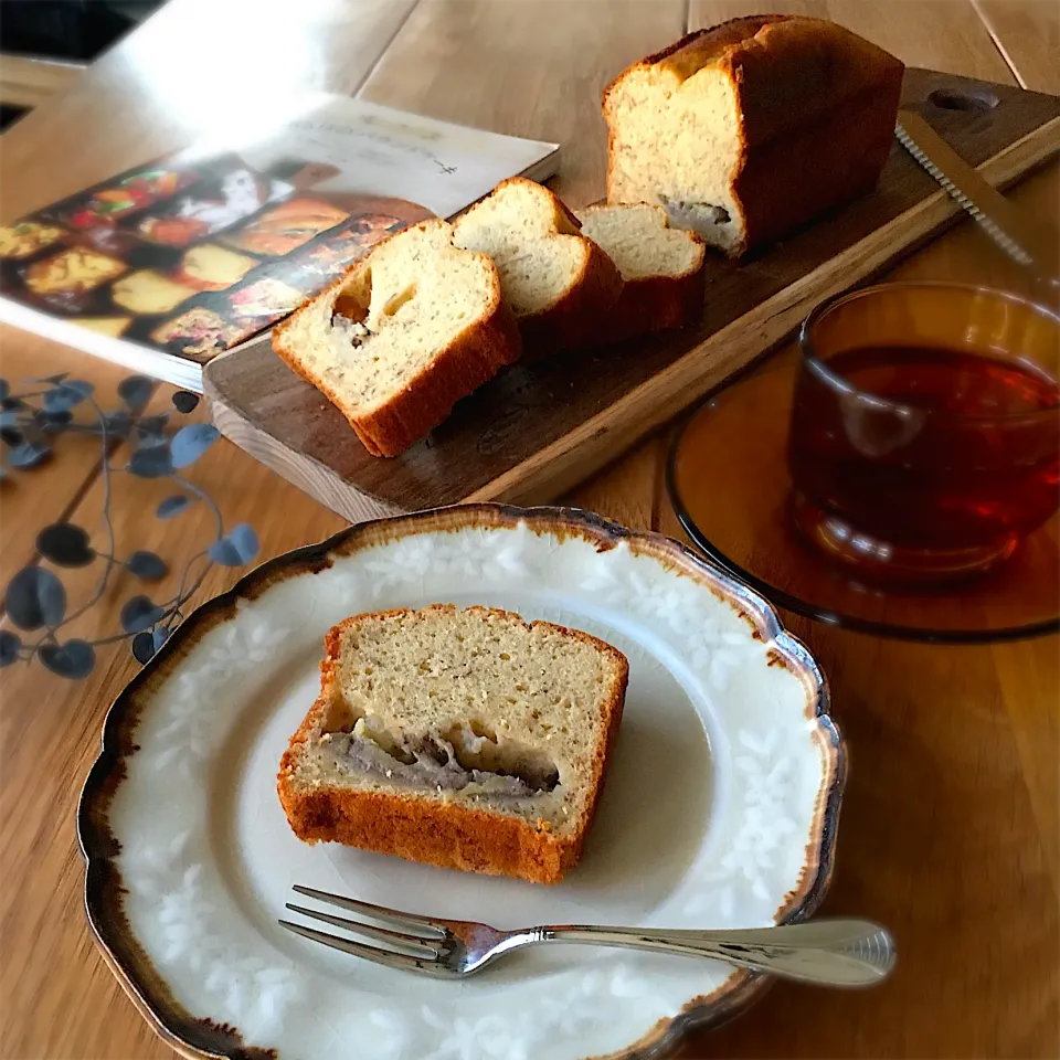 Snapdishの料理写真:バナナとカルダモンのケーク🍌|みずほさん