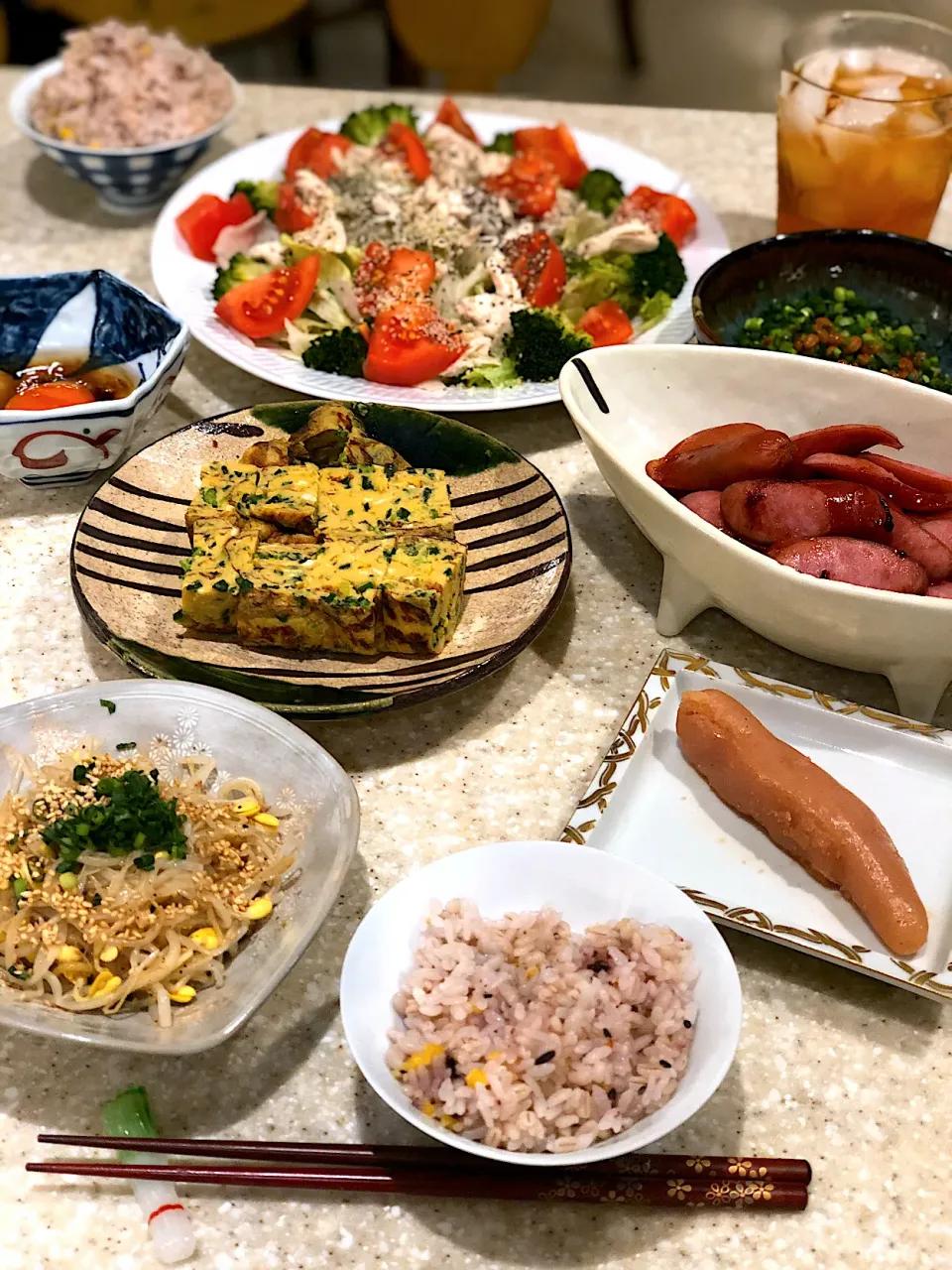 Snapdishの料理写真:もち麦雑穀米🍚！ご飯のお供達です！|Mayumiさん