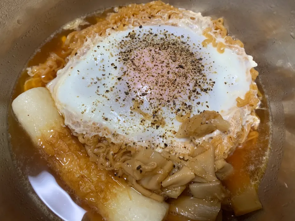 チキンラーメンで|Morito Kamiyaさん