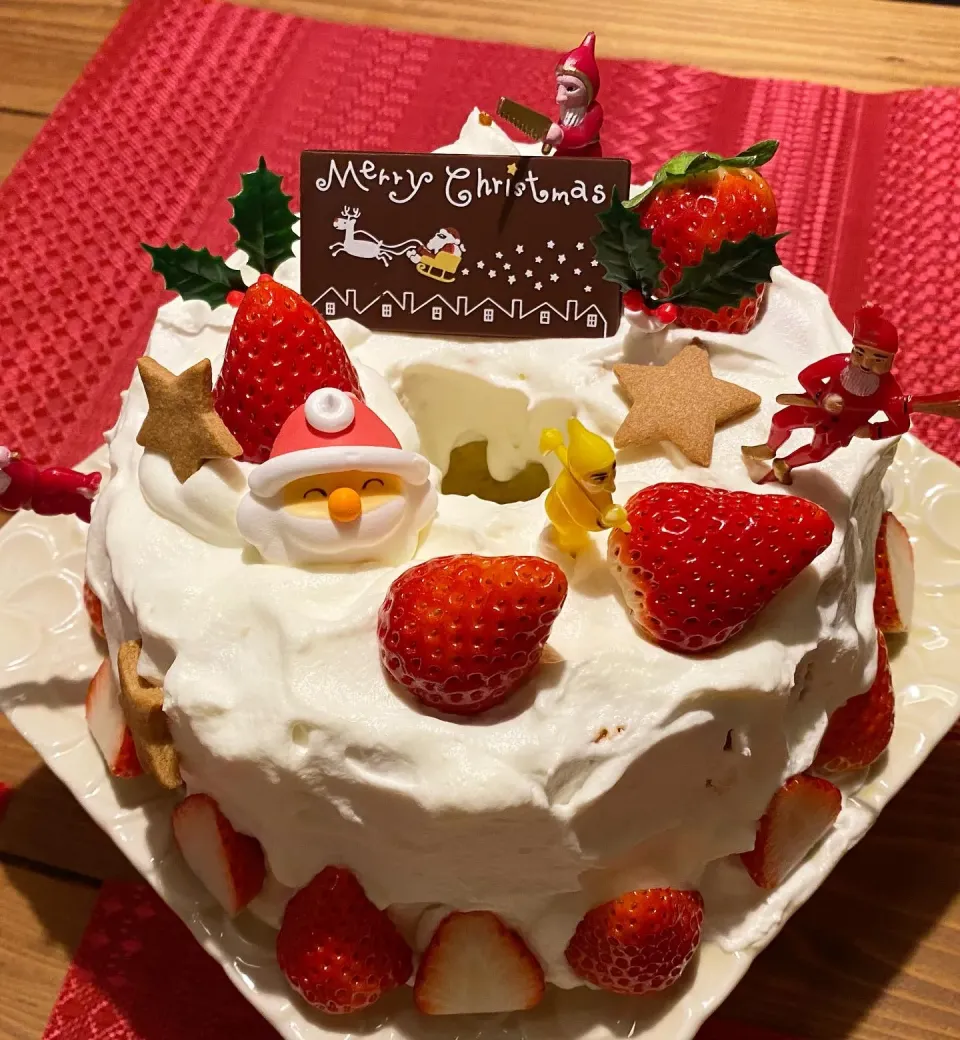 Snapdishの料理写真:我が家のクリスマスケーキ|te_coさん