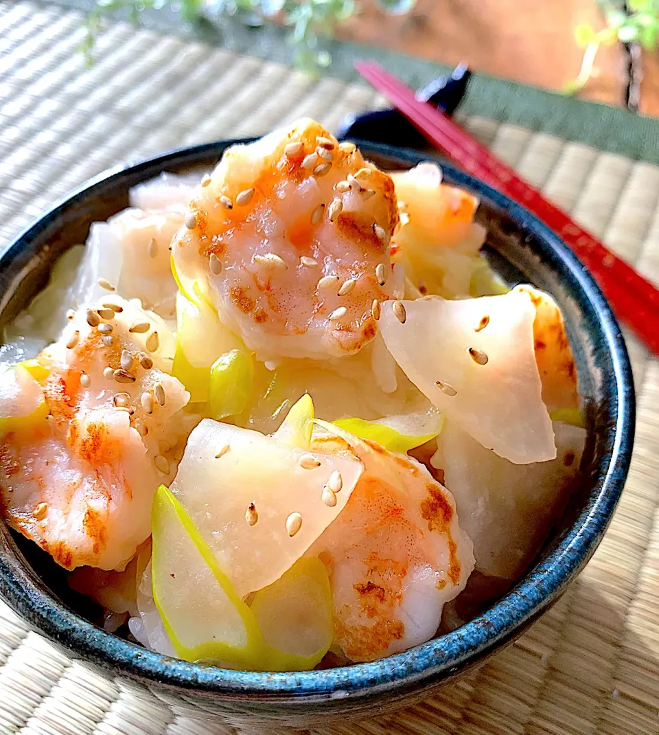 ぷりぷり海老と大根のだしあんかけ丼|呑兵衛料理家 おねこさん