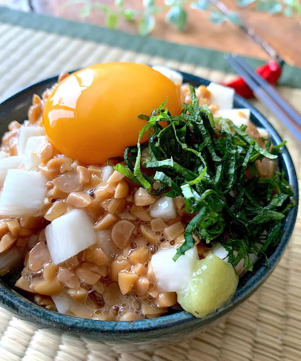 Snapdishの料理写真:長芋と納豆の白だし漬けたまご丼|呑兵衛料理家 おねこさん