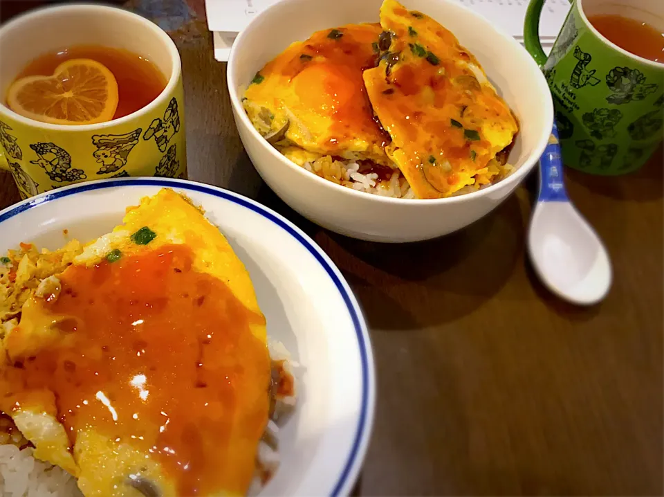 Snapdishの料理写真:しめじと野菜入り天津丼　♡レモンティー🍋☕️|ch＊K*∀o(^^*)♪さん