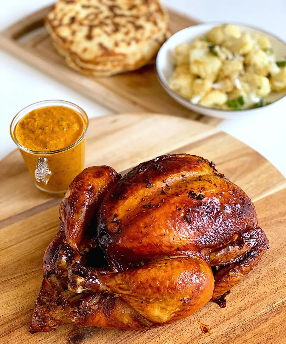 Roast chicken, capsicum sauce, flat bread and roast cauliflower|12Dragonさん