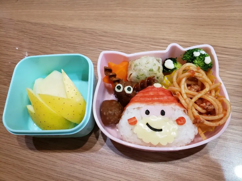 12月の3歳娘弁当🍱サンタさんとトナカイ🎅|kayoko.wさん