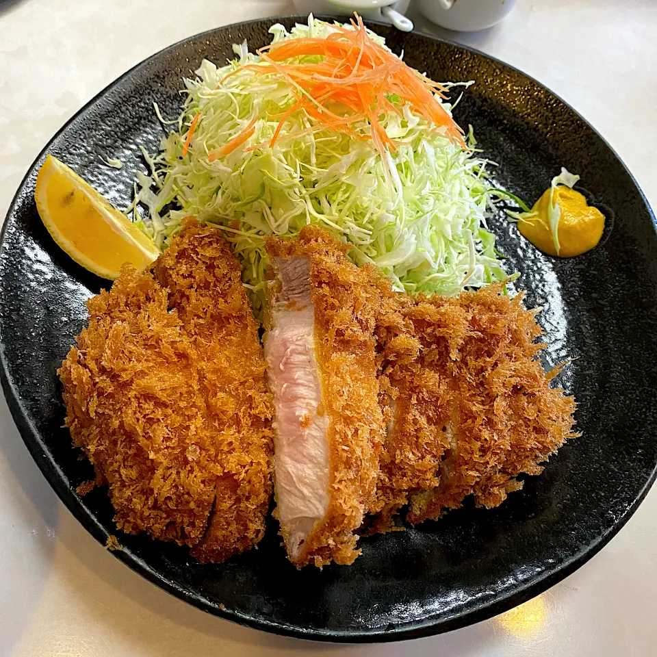 とんかつ激戦区蒲田でランチ🐷まるやま食堂|ひかる♂さん