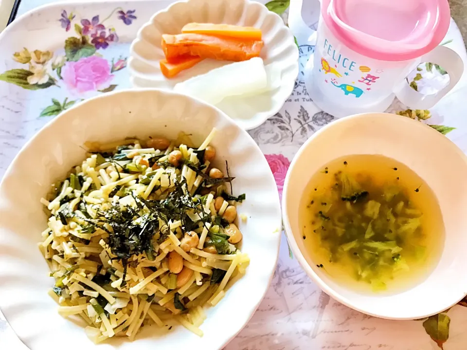 1歳ご飯✨納豆とほうれん草の和風パスタ|綾奈さん