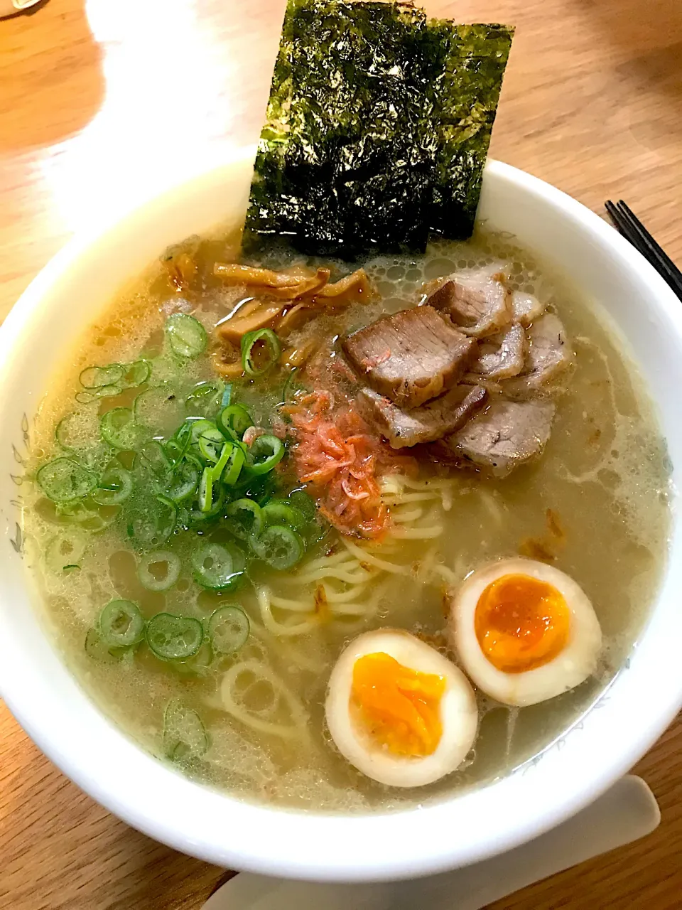 Snapdishの料理写真:えび塩豚骨塩ラーメン|miyakoさん