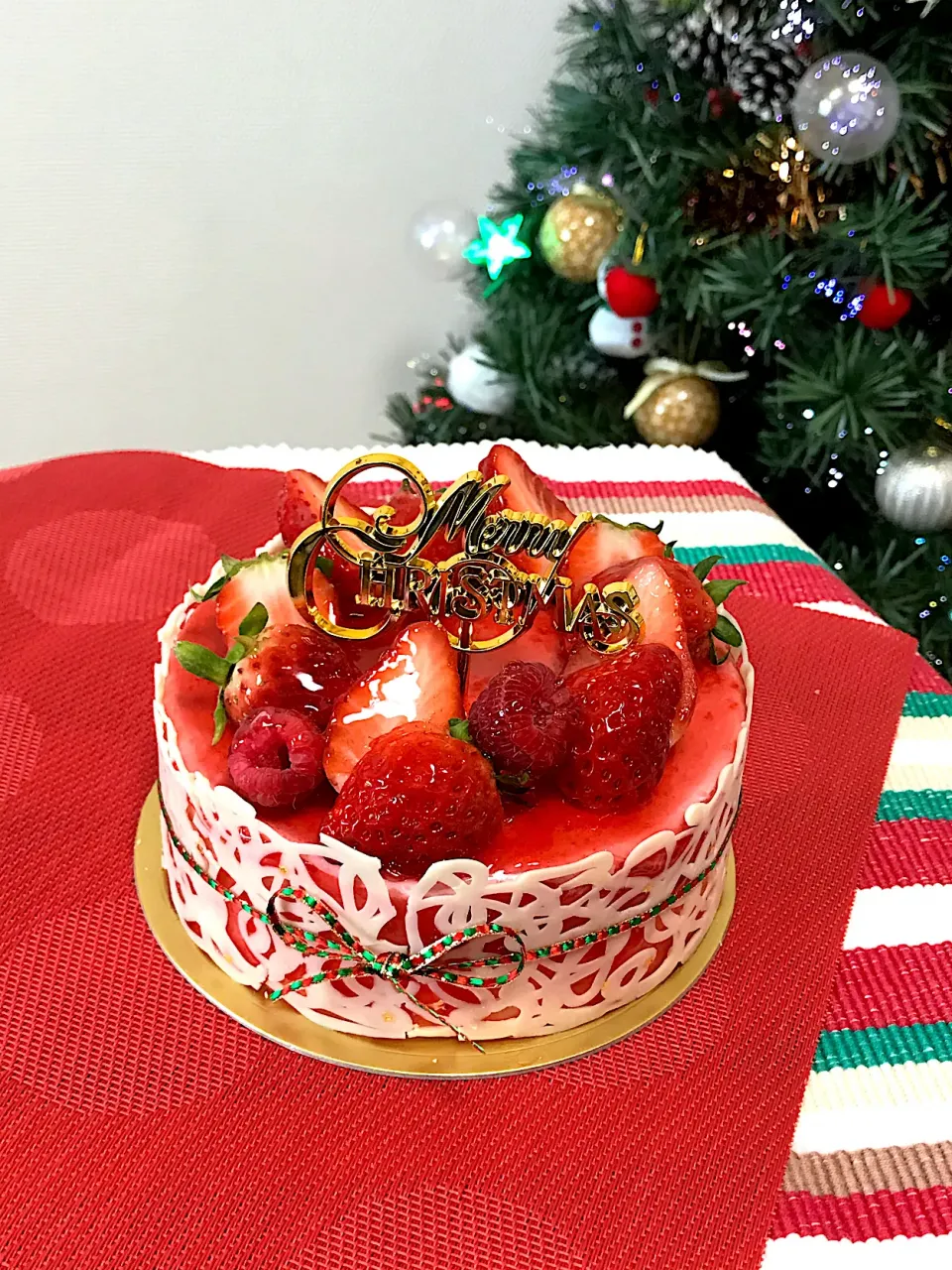 Snapdishの料理写真:クリスマスケーキ＊|tsusyさん