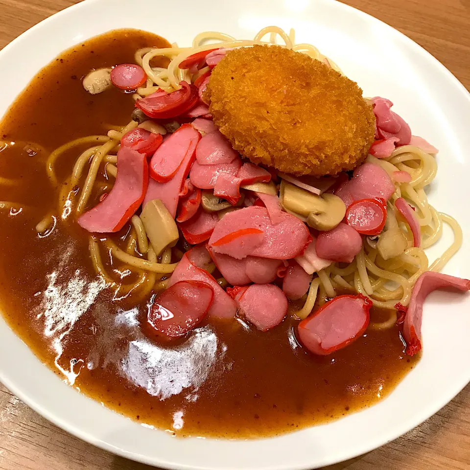 ヨコイのお店でパスタ|麻紀子さん