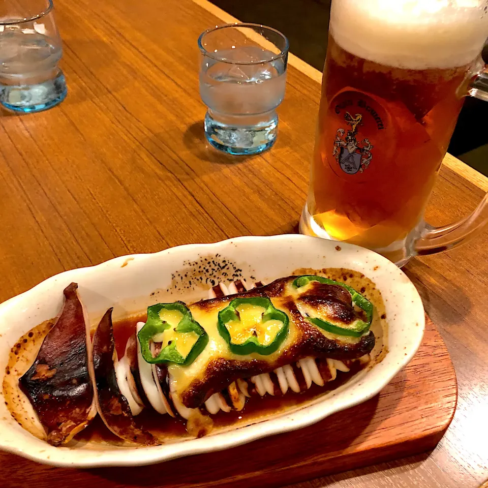 Snapdishの料理写真:ドンキーオーガニックビール🍺とイカの箱舟🦑|buhizouさん