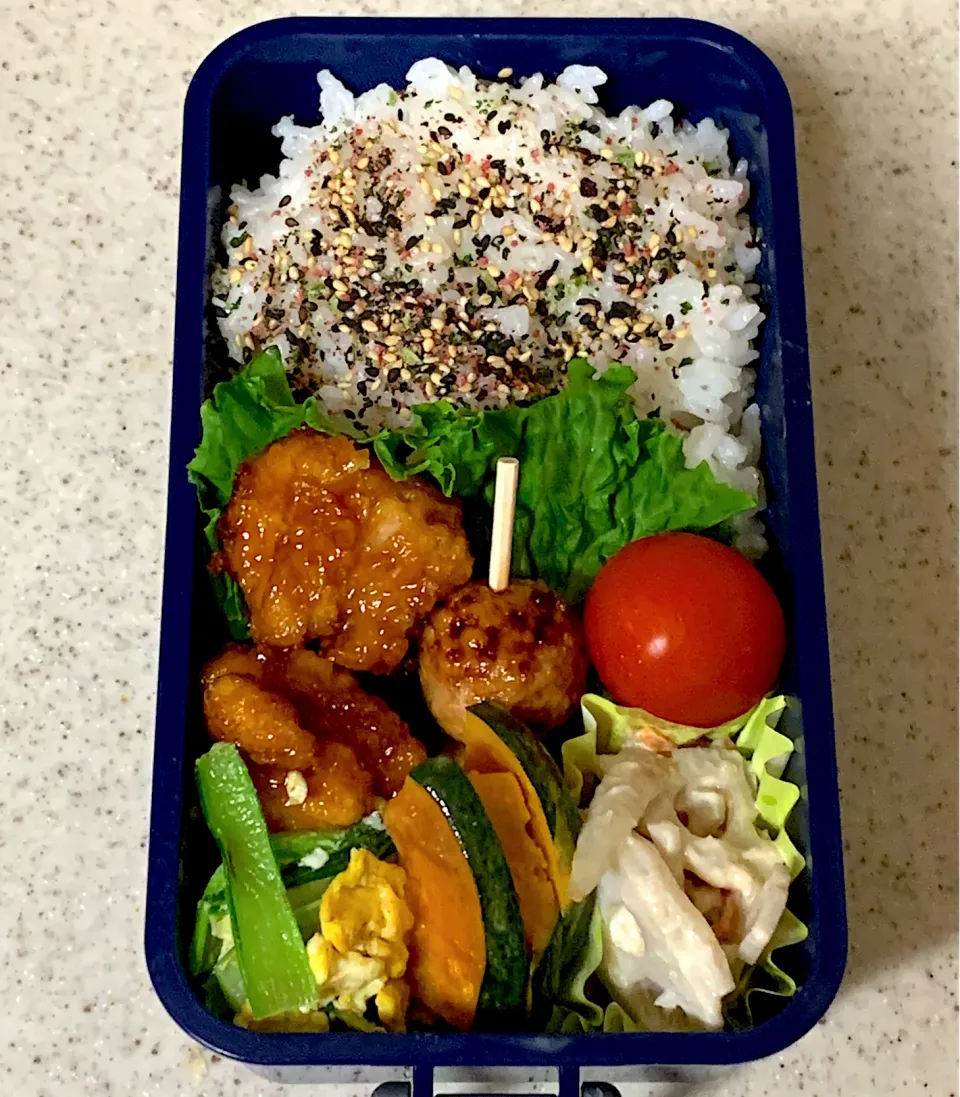 Snapdishの料理写真:唐揚げ甘酢タレ弁当|besさん