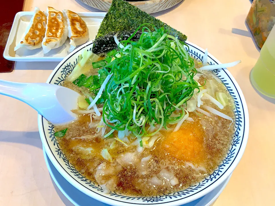 Snapdishの料理写真:丸源の野菜肉そば🍜|yumyum😋さん