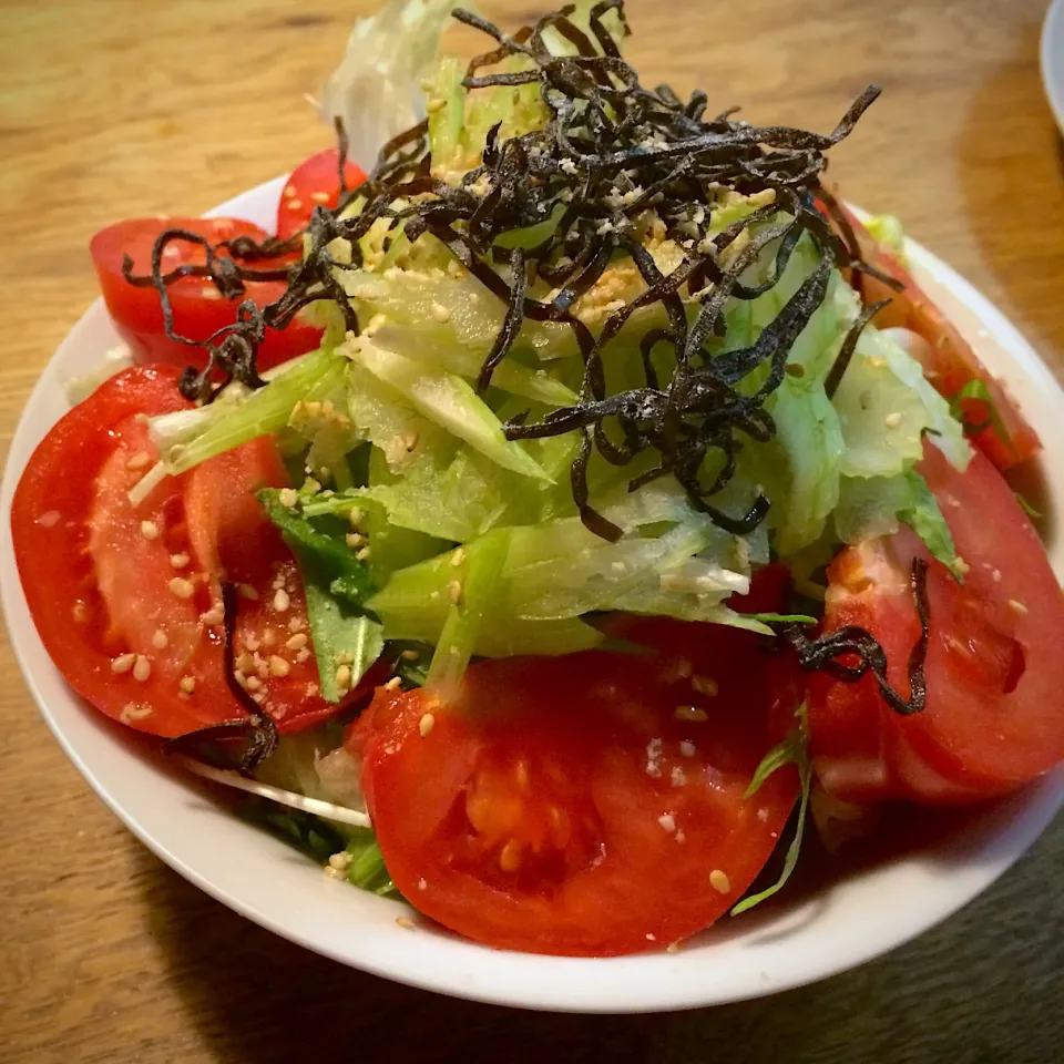 Snapdishの料理写真:#vegan 
塩こぶサラダ|makiko_aさん