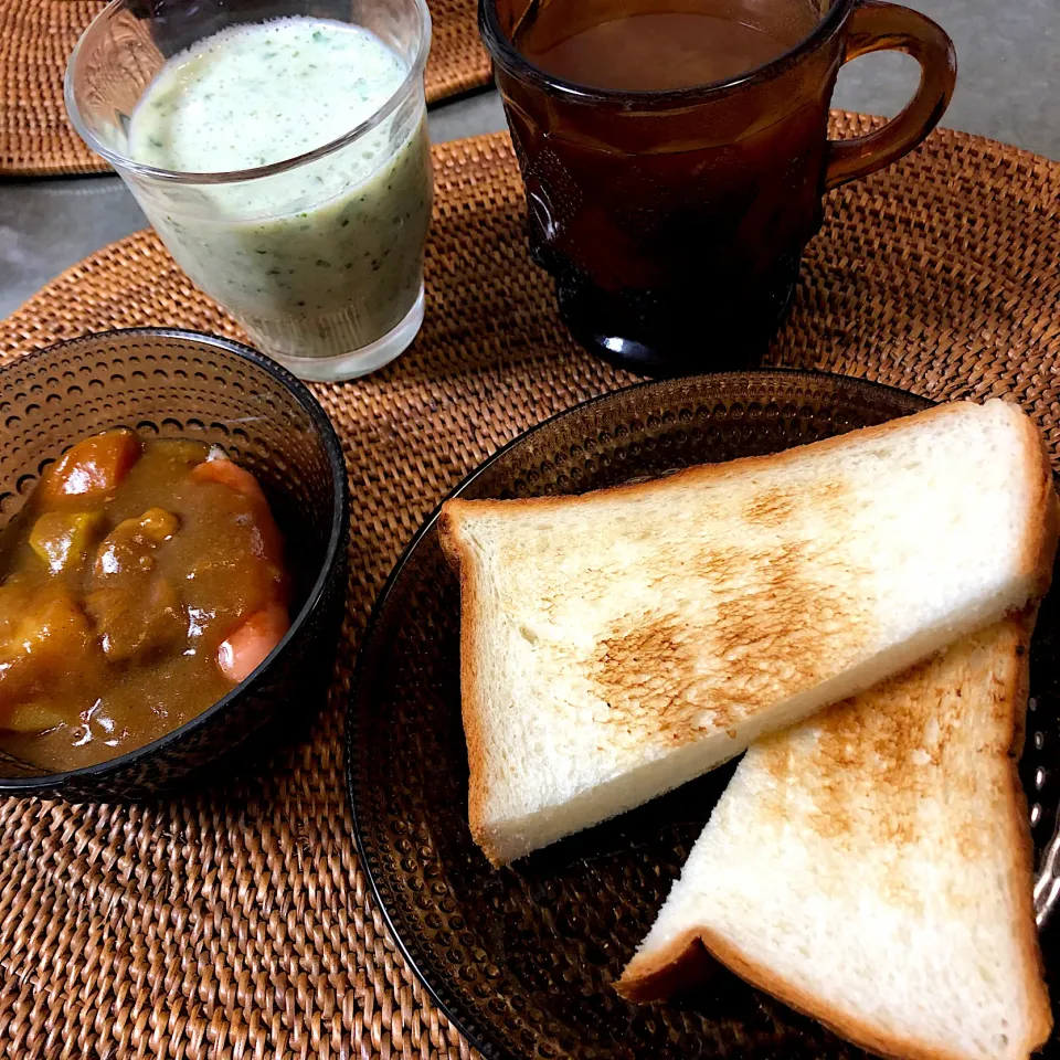 カレーパン(°▽°)で朝ごぱん|nao子さん