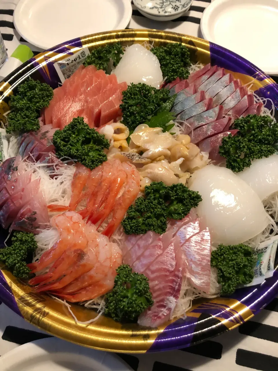 Snapdishの料理写真:忘年会のメイン！　刺し盛り😁|yakimaさん