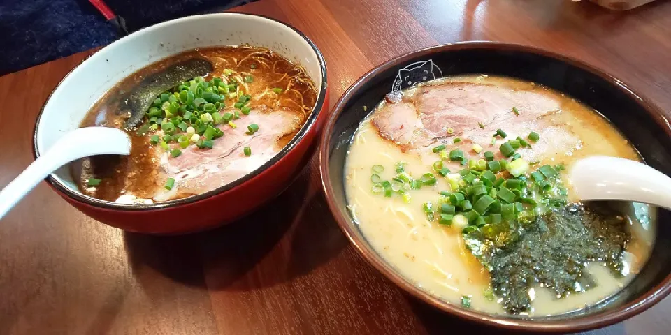 博多ラーメン＆黒博多ラーメン
@大森 長浜や|kamekameさん