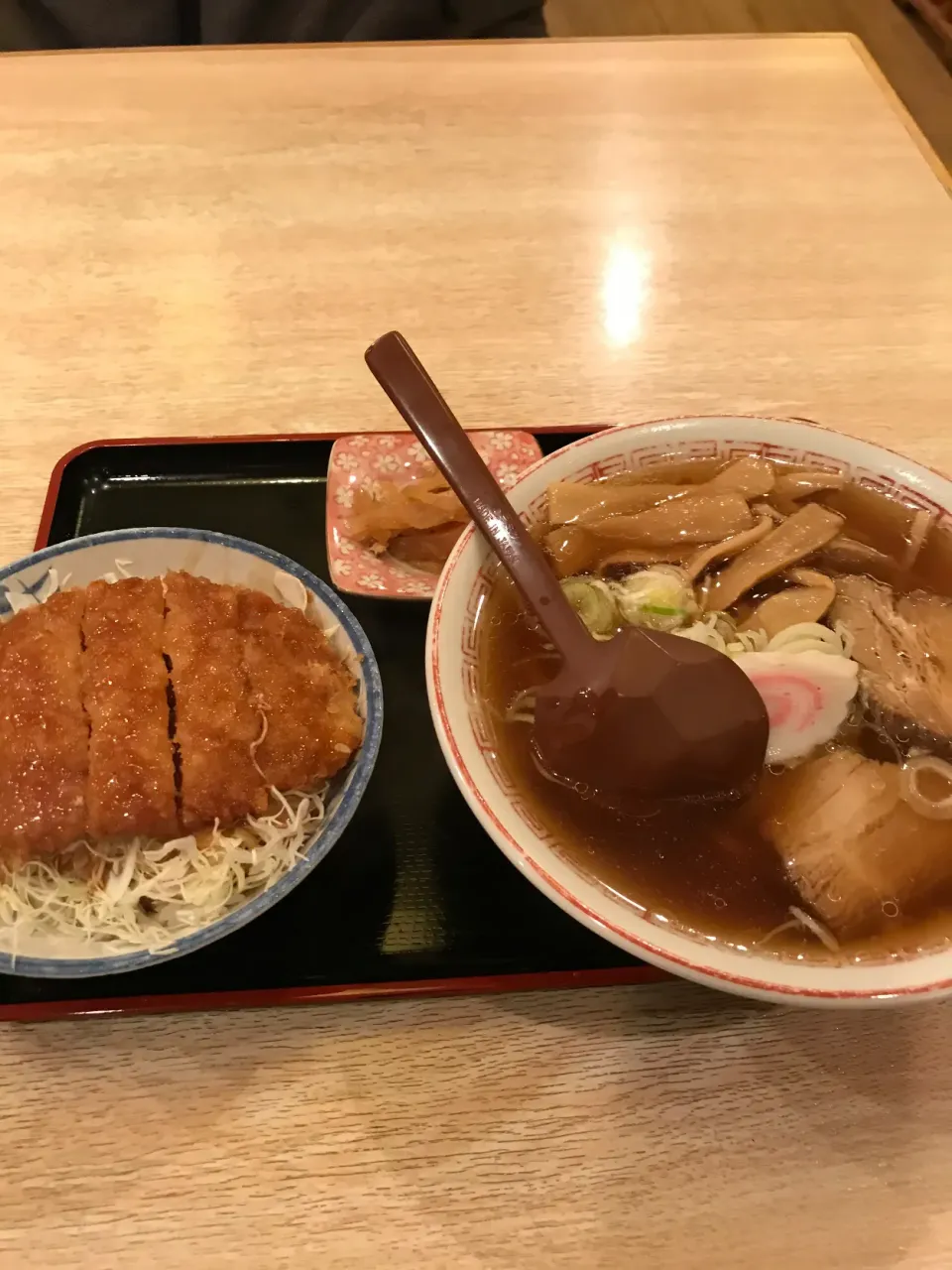 ラーメン　カツ丼|しろさん