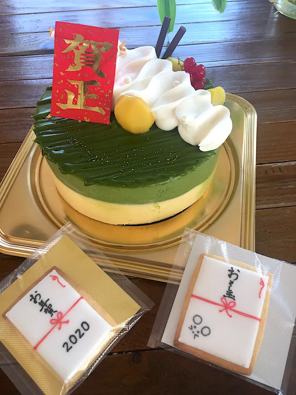 お正月スイーツ🎍抹茶とほうじ茶ムースケーキとお年玉アイシングクッキー|naruさん