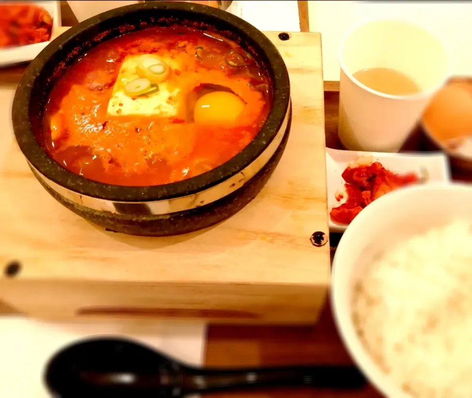 海鮮スンドゥブ|ヴェローナのパン屋さんさん