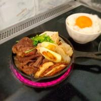 スキレットすき
コンロがないので
立ちすき焼き