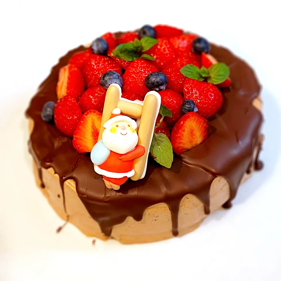 ベリーとチョコのクリスマスデコレーションケーキ|kimikoさん