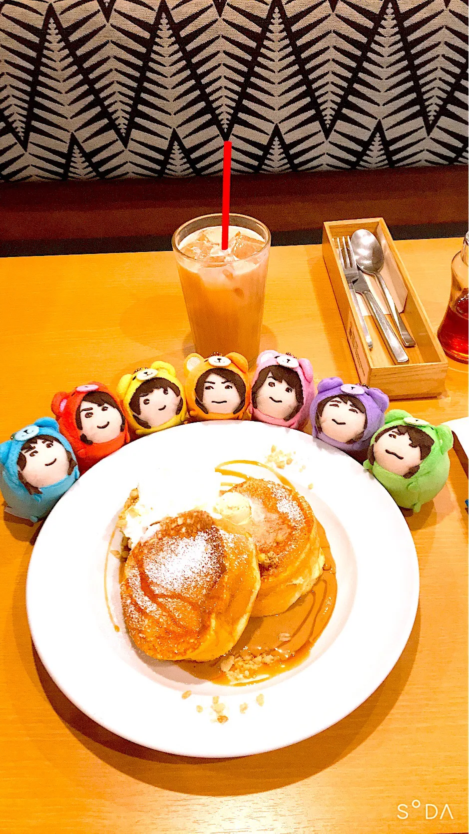 ミルクティーパンケーキ🥞&ミルクティー⚡️|なぎさん