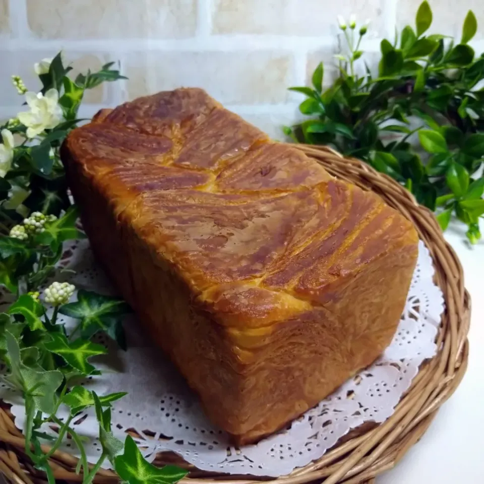 Snapdishの料理写真:デニッシュ食パン😊🍞|あみさん