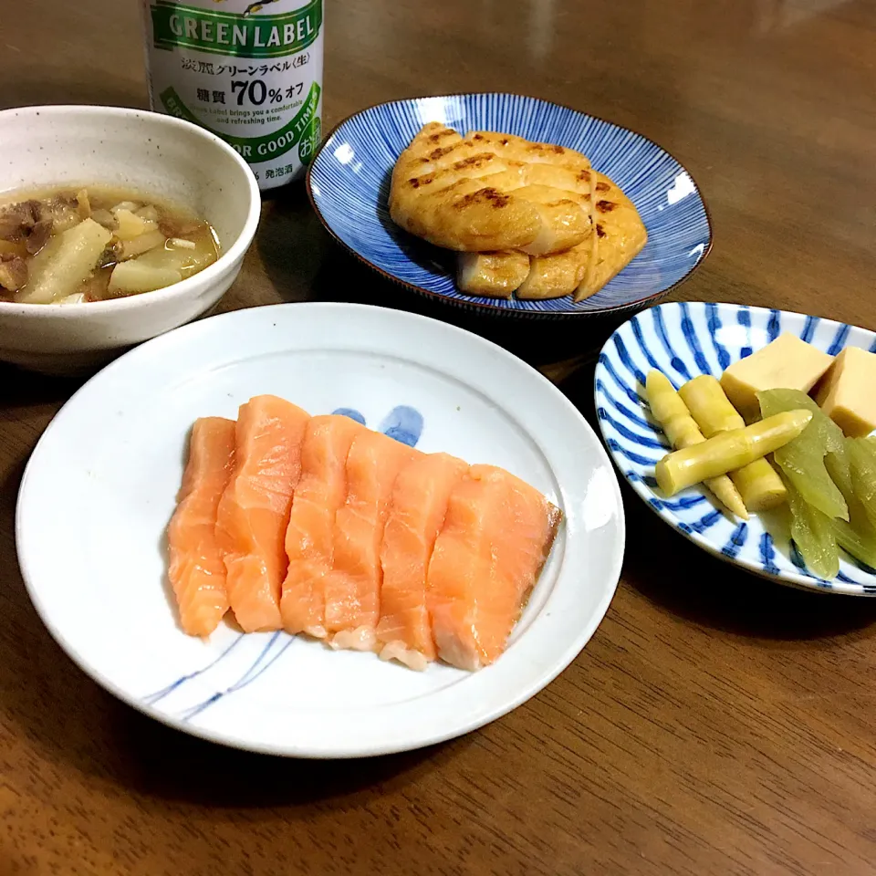 Snapdishの料理写真:今日はお一人様〜🍺|あっつさん