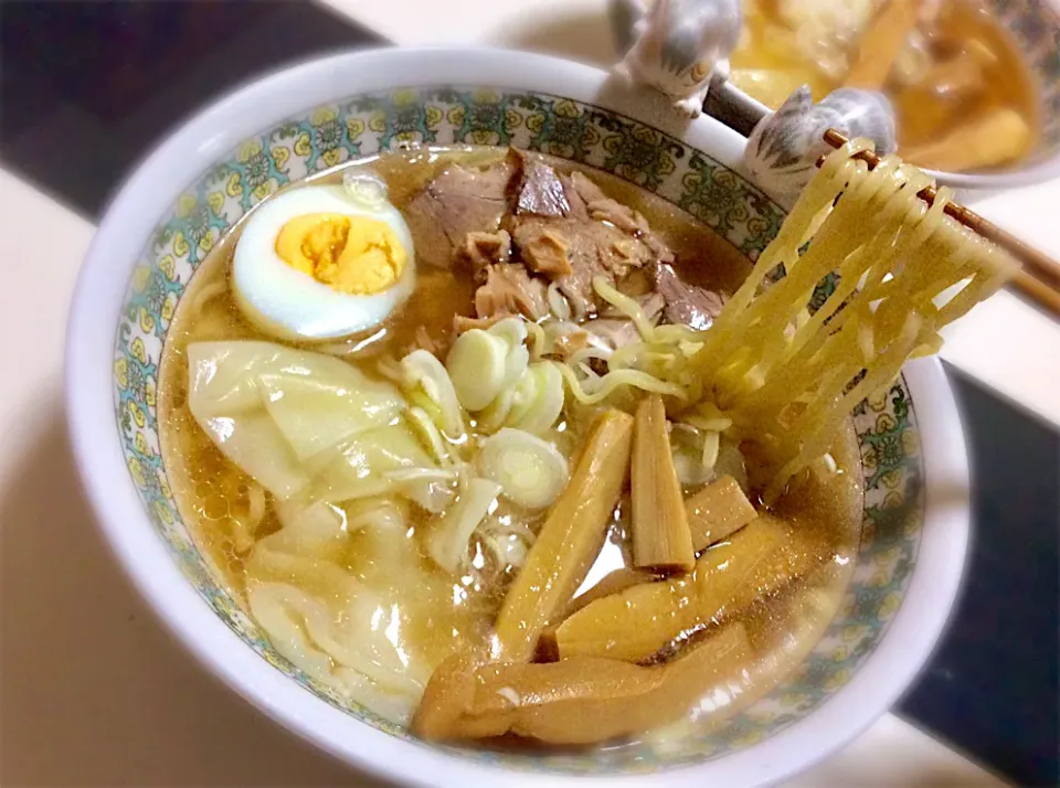 Snapdishの料理写真:佐野ラーメンをお家で！ 手作りチャーシューとワンタンの皮を入れて！|Takeshi  Nagakiさん