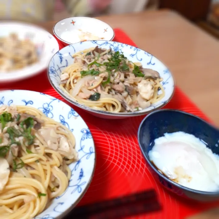 Snapdishの料理写真:和風キノコパスタ温玉のせ|A&Cさん