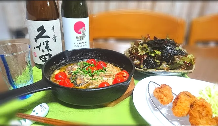 サバ缶🐟のアヒージョ✴️
 牡蠣フライ
 チョレギサラダ🥗|びせんさん